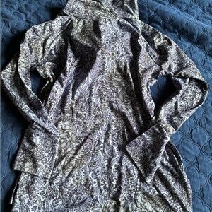 LuLaRoe Blue and Black Paisley Top